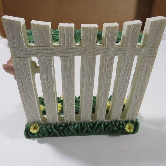 Kohl's Laura Ashley Fence Floral Garden Daisies Toothbrush Holder (pen holder) - Picture 5 of 12